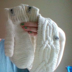 The North Face Headband & Mittens Set